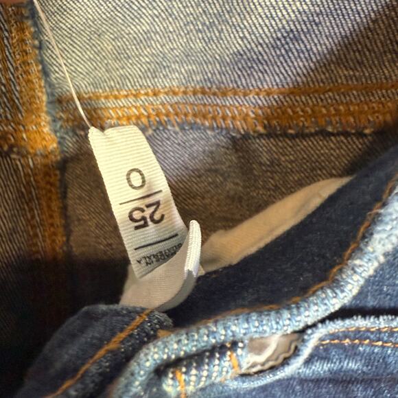 LOFT Girlfriend mid rise Jeans in Dark Rinse Size 25 $80 - Picture 7 of 8